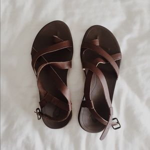 Olukai Upena Women’s Leather Sandals - Kona Coffee